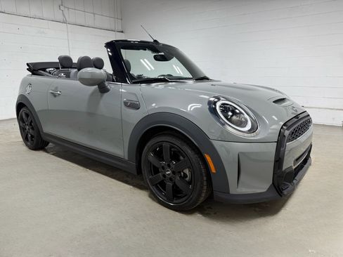Used 2023 MINI Cooper S image 2