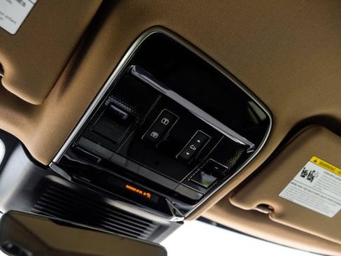 New 2026 Land Rover Range Rover SE AWD/4WD image 33