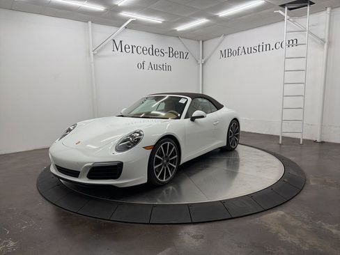 Used 2017 Porsche 911 Carrera image 4