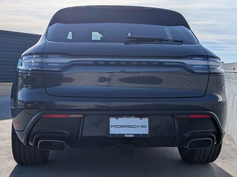 Certified 2024 Porsche Macan image 11
