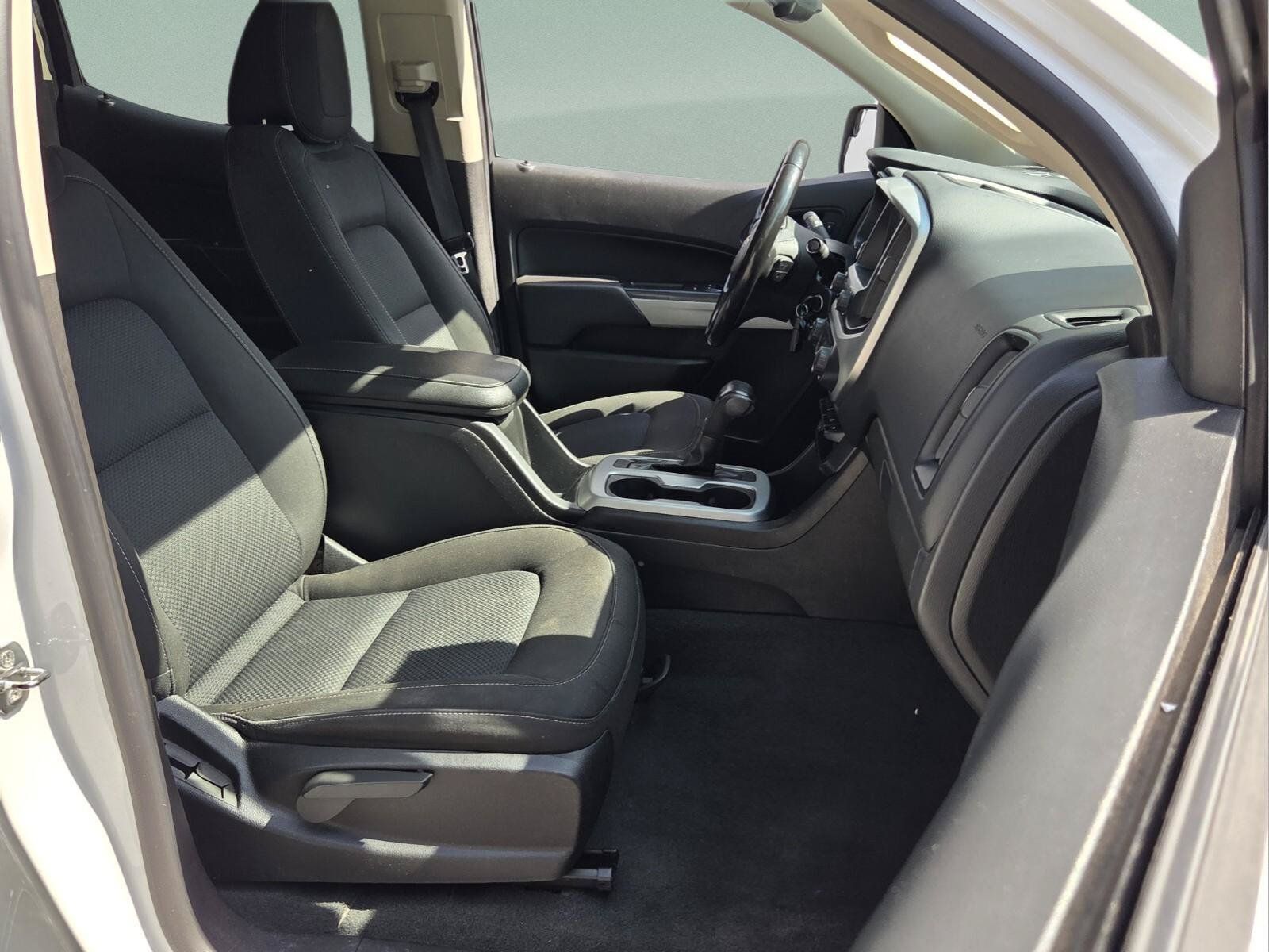 Used 2021 Chevrolet Colorado LT RWD image 18
