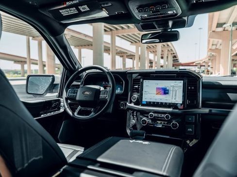 New 2025 Ford F150 Lariat w/ Equipment Group 502A High image 40