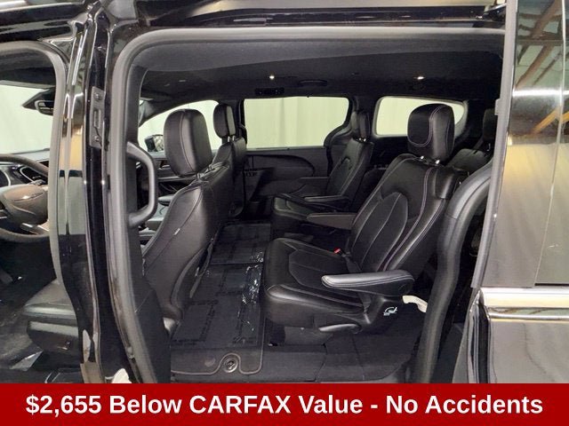 Used 2026 Chrysler Pacifica Select FWD image 21