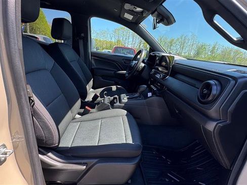 Used 2024 Chevrolet Colorado W/T image 40