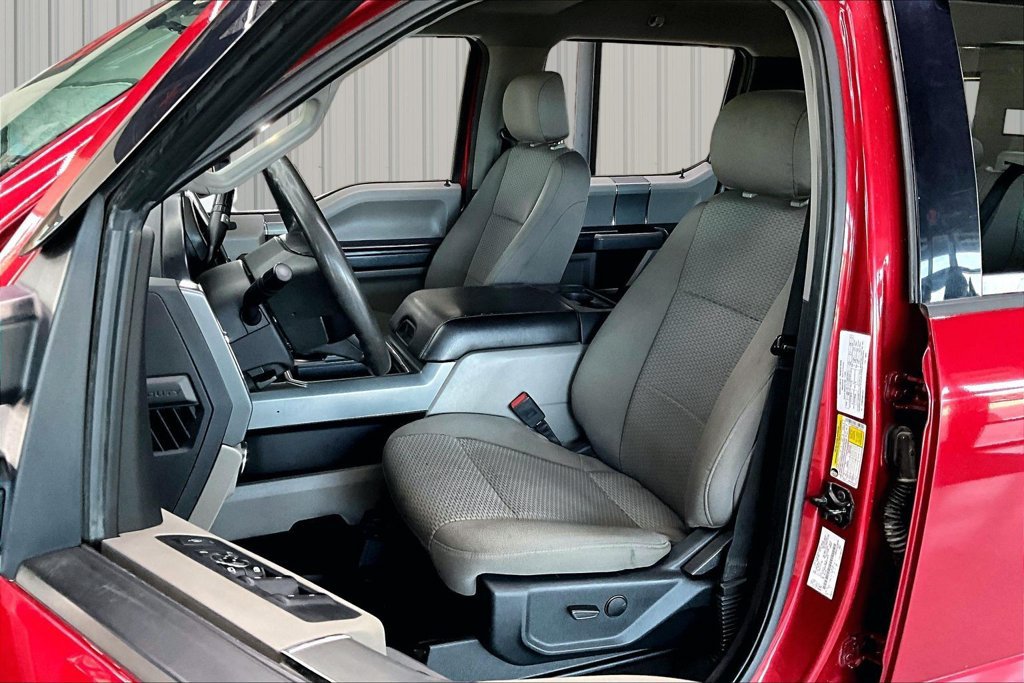 Used 2021 Ford F250 XLT w/ XLT Premium Package AWD/4WD image 21