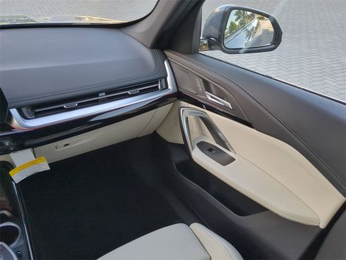 New 2026 BMW X1 xDrive28i w/ Technology Package image 17