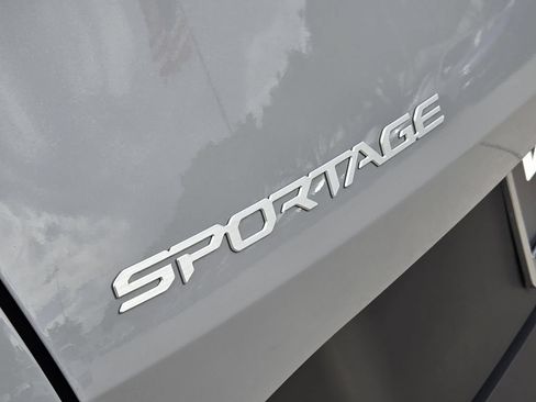 New 2026 Kia Sportage EX FWD image 8
