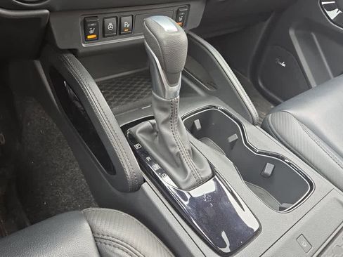 Used 2022 Nissan Frontier PRO-4X w/ Pro-4X Premium Package image 11