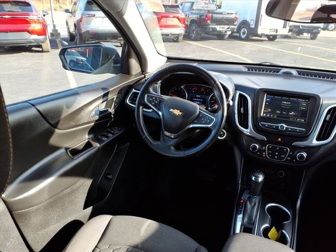 Used 2019 Chevrolet Equinox LT image 12