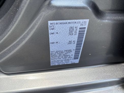 Used 2025 Nissan Altima 2.5 SV FWD image 23