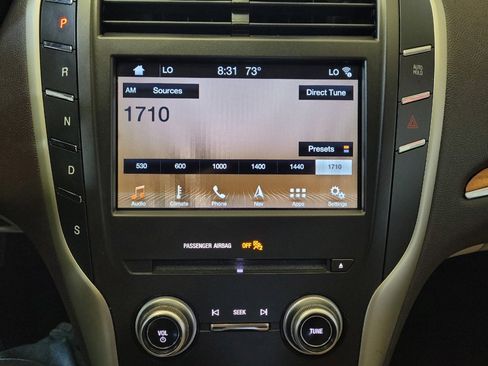 Used 2018 Lincoln MKC Select w/ Select Plus Package AWD/4WD image 25