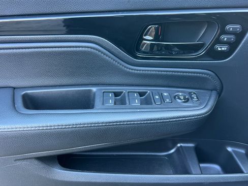 Used 2021 Honda Odyssey Touring image 11