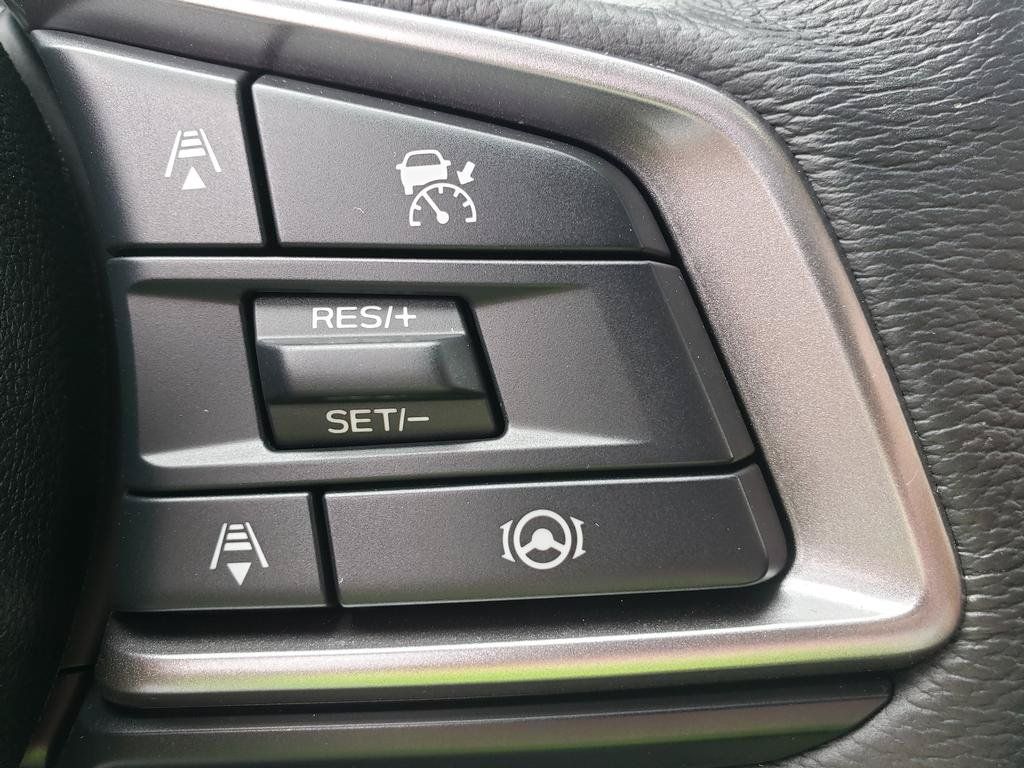 Used 2025 Subaru Outback Premium AWD/4WD image 24