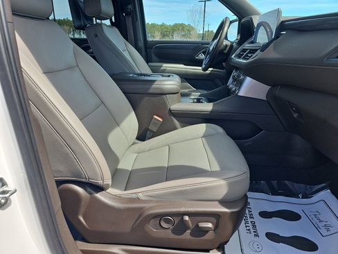 Used 2021 GMC Yukon SLT w/ SLT Luxury Plus Package image 10