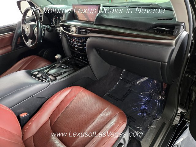 Used 2018 Lexus LX 570 4WD w/ Luxury Package image 25