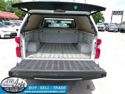 Used 2023 Chevrolet Silverado 1500 W/T RWD image 3