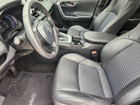 Used 2021 Toyota RAV4 XSE AWD/4WD image 9