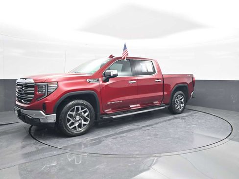 Used 2022 GMC Sierra 1500 SLT w/ SLT Premium Plus Package image 4