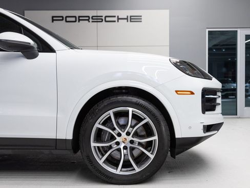 Certified 2024 Porsche Cayenne GTS AWD/4WD image 11