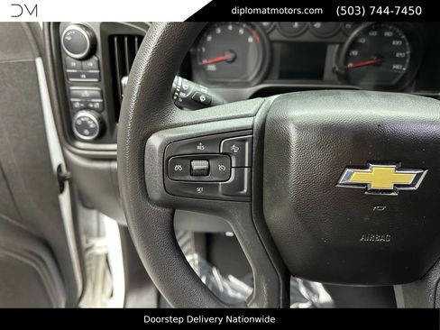 Used 2024 Chevrolet Silverado 2500 Custom AWD/4WD image 32