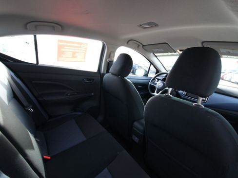 Used 2025 Nissan Versa SV w/ Trunk Package image 25