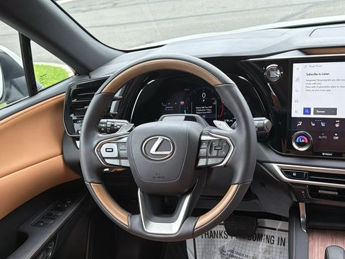 Used 2025 Lexus RX 350 Premium w/ Convenience Package AWD/4WD image 22