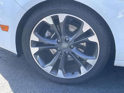 Used 2019 Buick Cascada Premium image 20