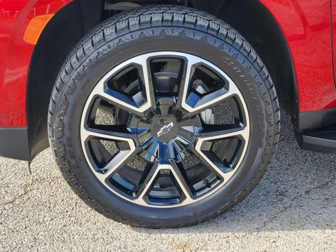 Certified 2024 Chevrolet Tahoe RST w/ Luxury Package image 12