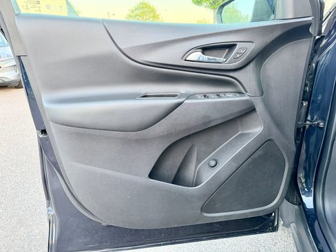 Used 2020 Chevrolet Equinox LT image 36