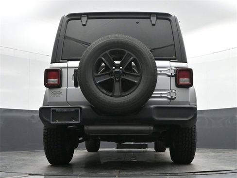 Used 2022 Jeep Wrangler Unlimited Sport image 13