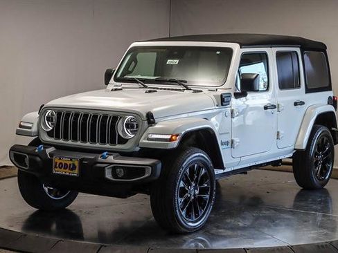 New 2024 Jeep Wrangler Unlimited Sahara image 30
