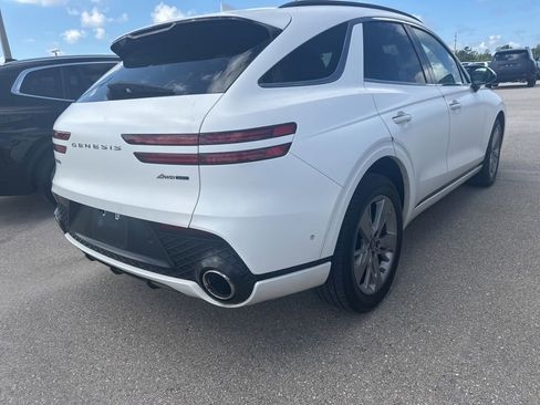 Used 2022 Genesis GV70 3.5T Sport w/ Sport Advanced Package AWD/4WD image 4