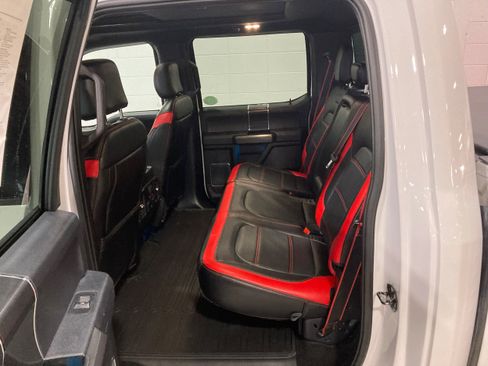 Used 2019 Ford F150 Lariat w/ Equipment Group 502A Luxury AWD/4WD image 19