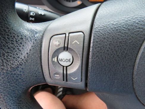 Used 2011 Toyota RAV4 4WD w/ Upgrade Value Pkg image 30