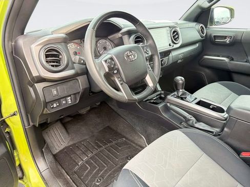 Used 2023 Toyota Tacoma TRD Off-Road image 23