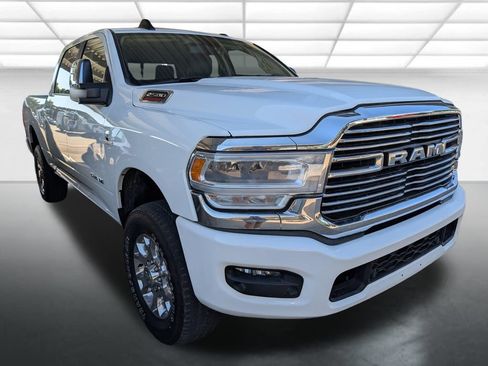 Used 2024 RAM 2500 Laramie AWD/4WD image 1