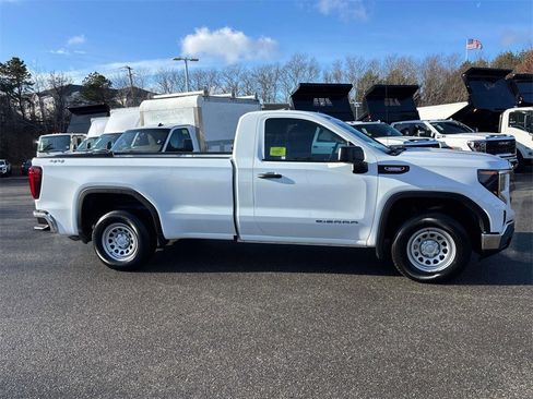 Used 2024 GMC Sierra 1500 Pro w/ Pro Value Package image 2