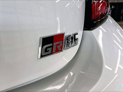 Used 2022 Toyota GR86 w/ ALL Weather Mat Package (TMS) image 9