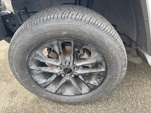 Used 2022 Jeep Wrangler Unlimited Sahara w/ Cold Weather Group image 6