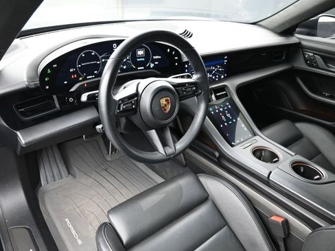 Certified 2020 Porsche Taycan Turbo image 4