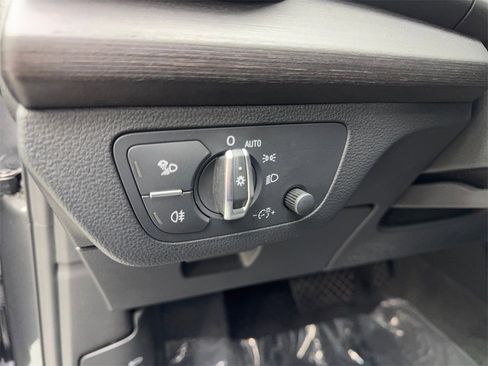 Used 2023 Audi Q5 2.0T Premium w/ Convenience Package image 56