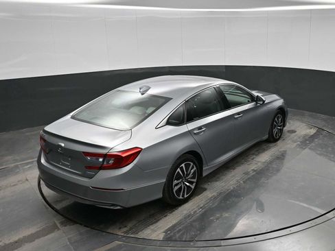 Used 2019 Honda Accord Touring image 28