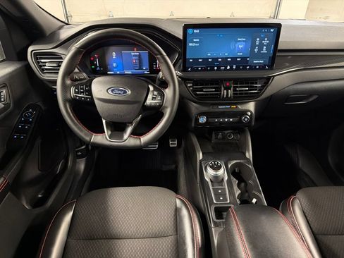 Certified 2024 Ford Escape ST-Line w/ Tech Pack #1 AWD/4WD image 8