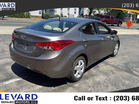 Used 2013 Hyundai Elantra GLS w/ Preferred Pkg FWD image 7