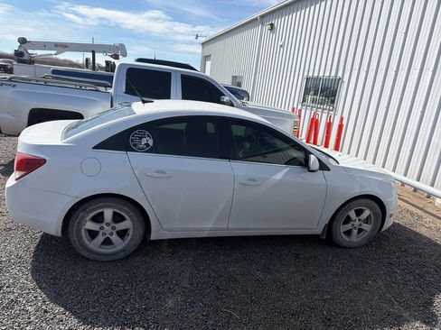 Used 2014 Chevrolet Cruze LT image 4