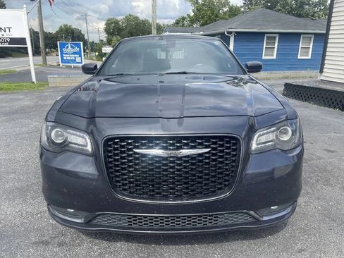 Used 2015 Chrysler 300 S w/ 300S Premium Group RWD image 2