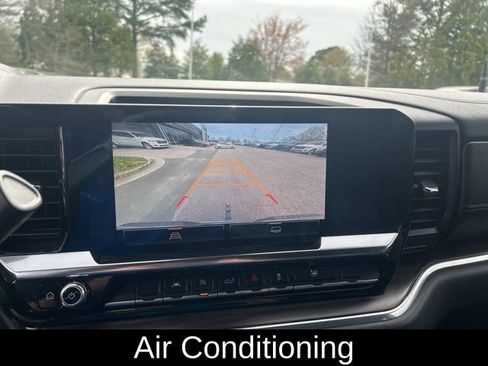 Used 2024 GMC Sierra 1500 SLT image 16