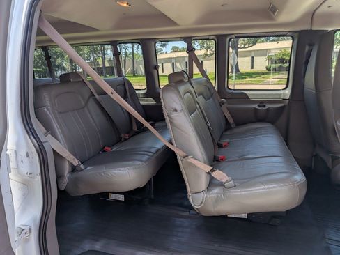 Used 2023 Chevrolet Express 3500 LS RWD image 20