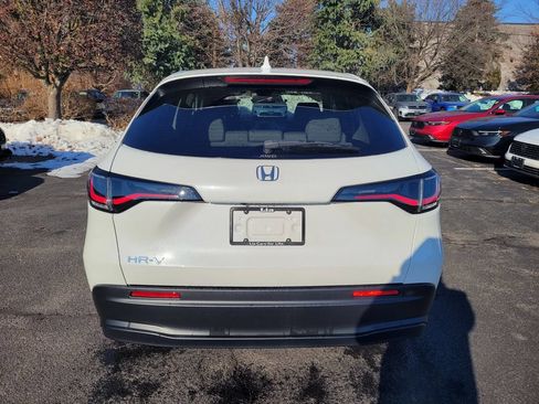 New 2027 Honda HR-V LX image 4