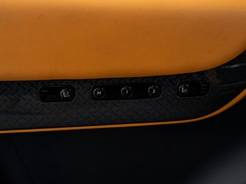 Used 2022 Rolls-Royce Cullinan Black Badge image 37